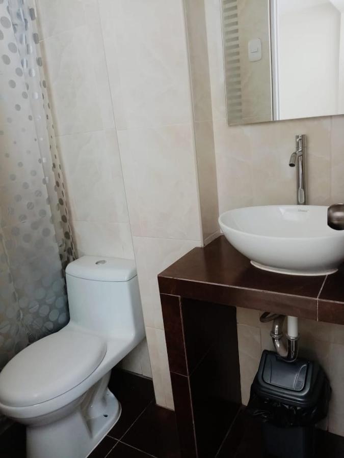 Hotel Kusnaya Piura Buitenkant foto