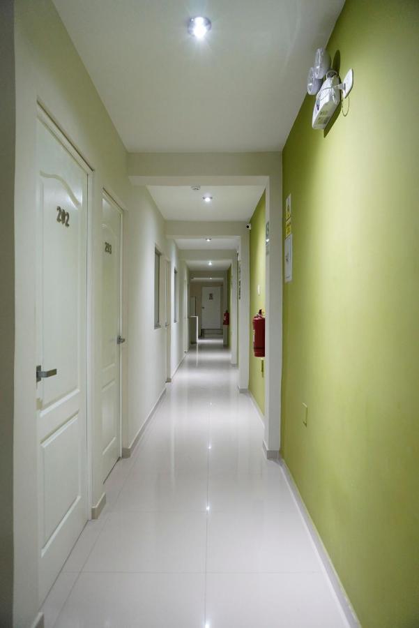 Hotel Kusnaya Piura Buitenkant foto
